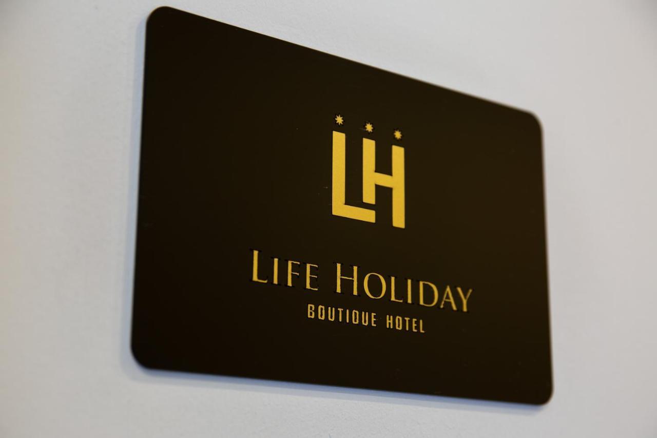 Life Holiday Баку Екстериор снимка